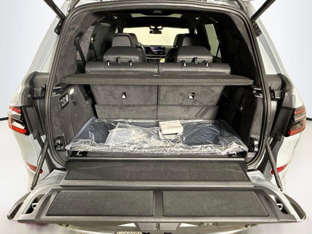 New 2027 BMW X7 xDrive40i w/ M Sport Package AWD/4WD image 28
