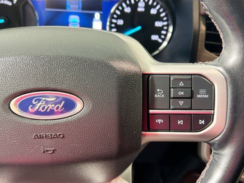 Used 2024 Ford Expedition Limited image 19