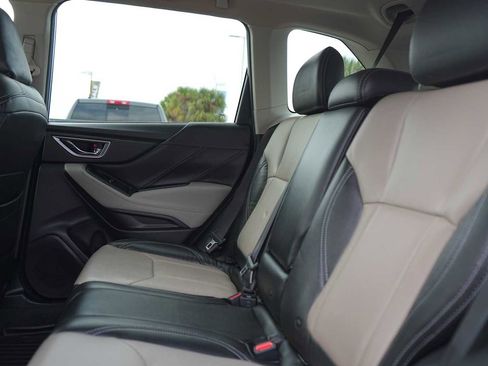 Used 2020 Subaru Forester Premium image 14