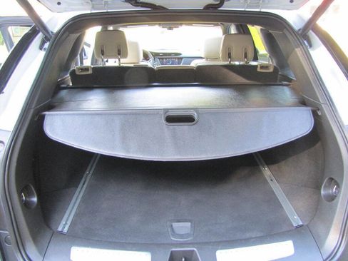 Used 2017 Cadillac XT5 Luxury image 20