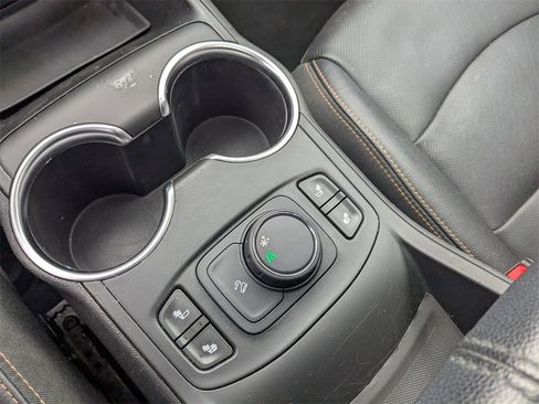 Used 2019 GMC Terrain SLT w/ Preferred Package image 26