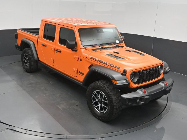 Used 2025 Jeep Gladiator Rubicon w/ Convenience Group AWD/4WD image 39