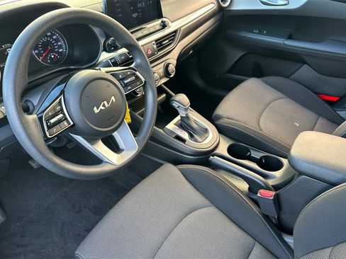 Used 2023 Kia Forte LXS w/ LXS Technology Package image 10