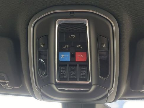 New 2026 Jeep Grand Cherokee L Limited w/ Limited Altitude Package AWD/4WD image 26