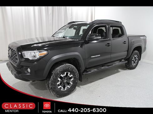 Used 2023 Toyota Tacoma TRD Off-Road AWD/4WD image 3