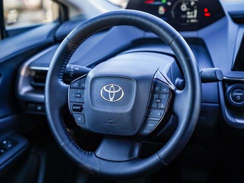 Certified 2024 Toyota Prius XLE image 16