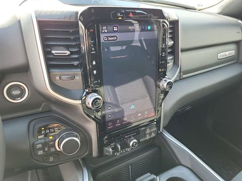 New 2026 RAM 1500 4x4 Crew Cab image 19