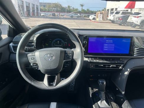Used 2025 Toyota Camry SE w/ Multimedia Upgrade Package FWD image 8
