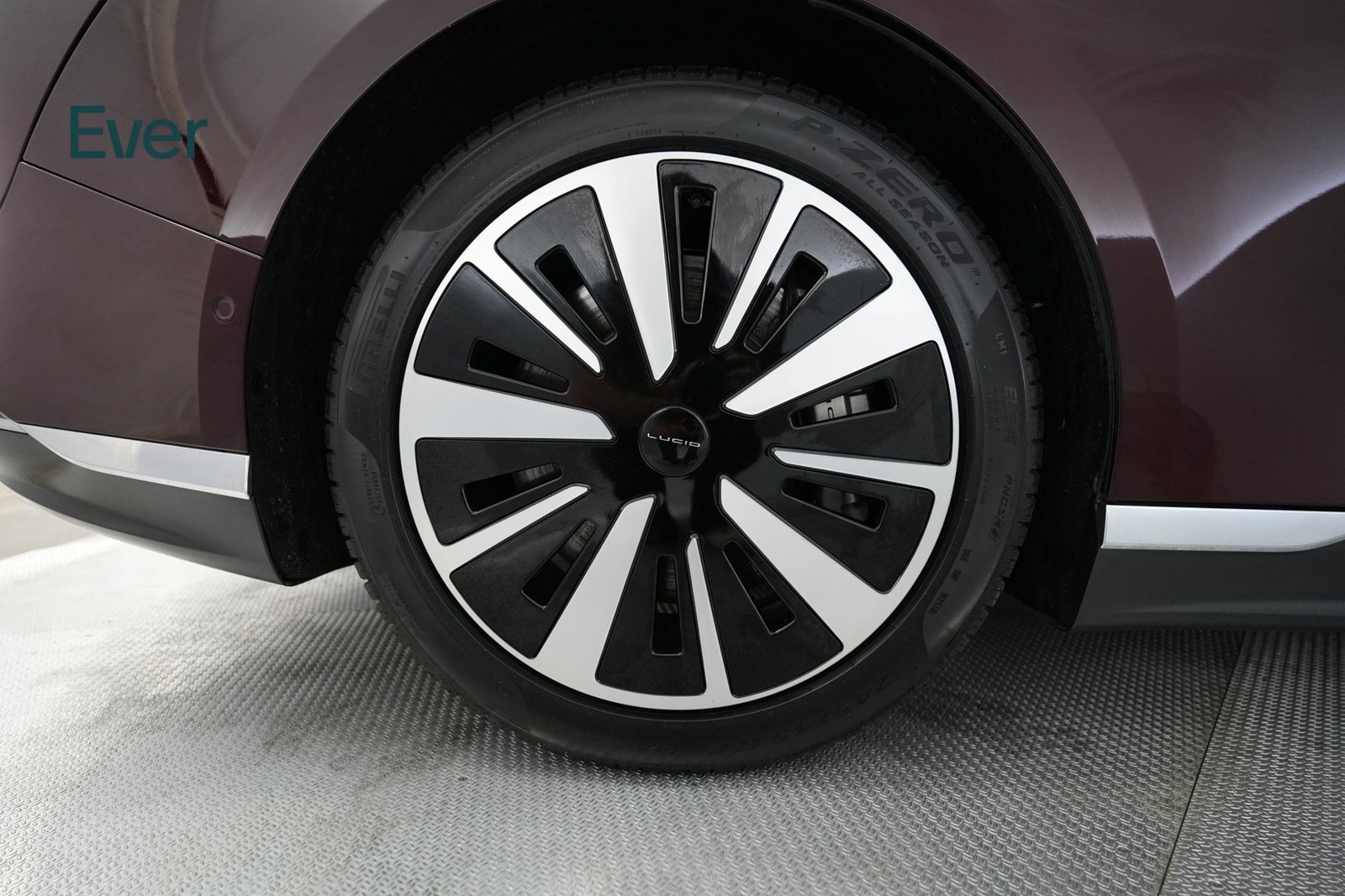 Used 2023 Lucid Air Touring AWD/4WD image 20