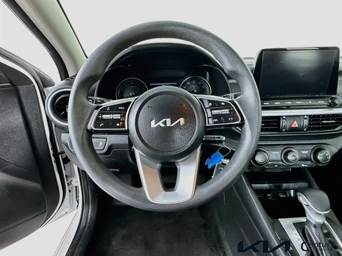 Certified 2023 Kia Forte LXS w/ LXS Technology Package FWD image 11