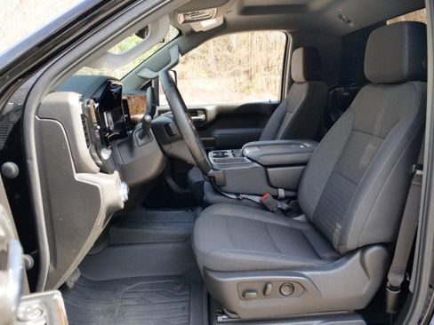 Used 2024 GMC Sierra 3500 SLE w/ SLE Convenience Package image 22