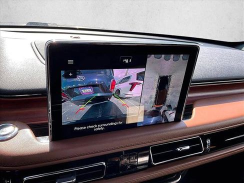 Used 2022 Lincoln Aviator Reserve w/ Elements Package Plus image 23