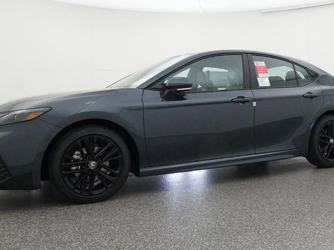 New 2026 Toyota Camry SE FWD image 18