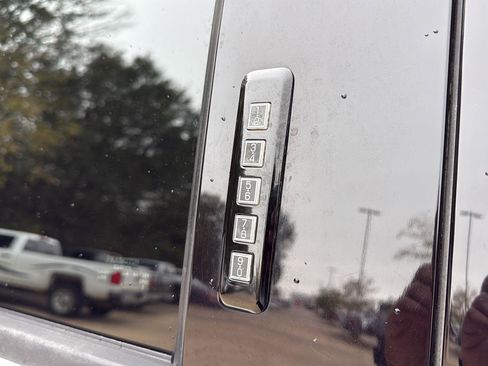 Used 2021 Ford F150 XLT w/ Equipment Group 302A High image 11