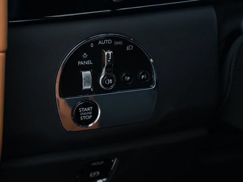 New 2026 Rolls-Royce Cullinan AWD/4WD image 18