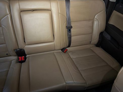 Used 2018 GMC Sierra 2500 Denali w/ Duramax Plus Package AWD/4WD image 25