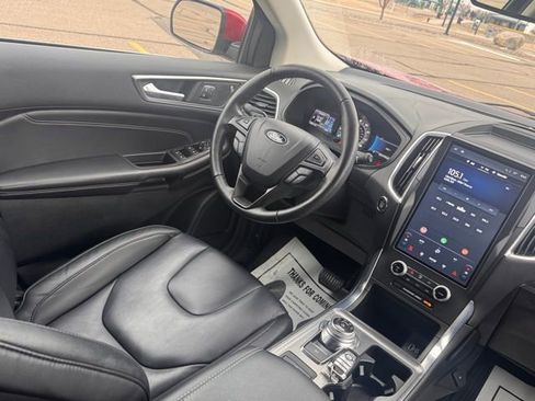 Used 2022 Ford Edge Titanium w/ Class II Trailer Tow Package image 13