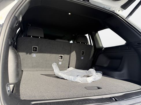 New 2025 Jeep Grand Cherokee Laredo X image 18