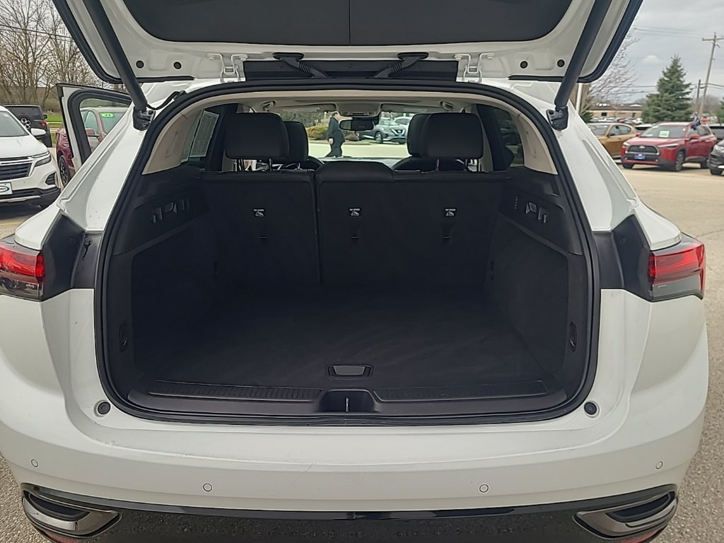 Used 2023 Buick Envision Essence w/ Sport Touring Package AWD/4WD image 17