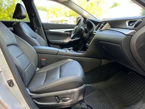 Used 2021 INFINITI QX50 Luxe FWD image 23
