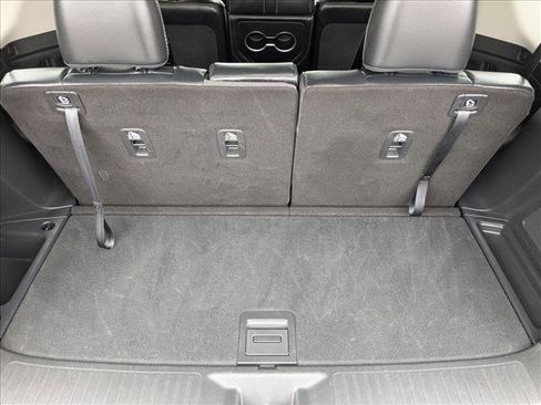 Certified 2025 Honda Pilot Touring image 6