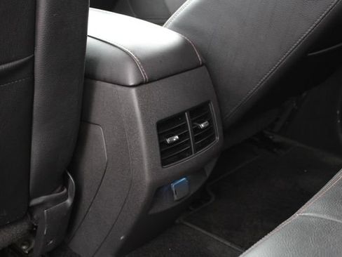 Used 2013 Ford Edge Limited FWD image 22
