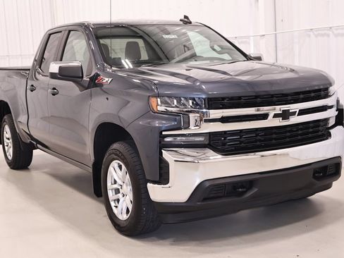 Used 2019 Chevrolet Silverado 1500 LT w/ All-Star Edition AWD/4WD image 4