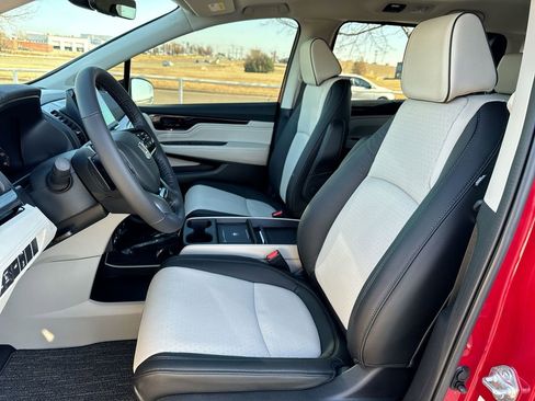 New 2026 Honda Odyssey Elite image 11