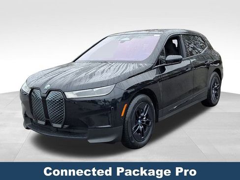 Used 2024 BMW iX xDrive50 image 4