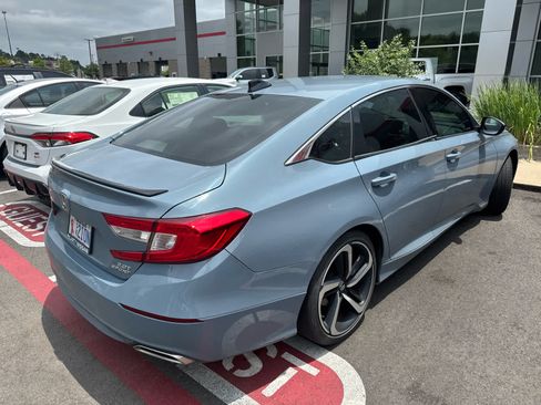 Used 2022 Honda Accord Sport image 4