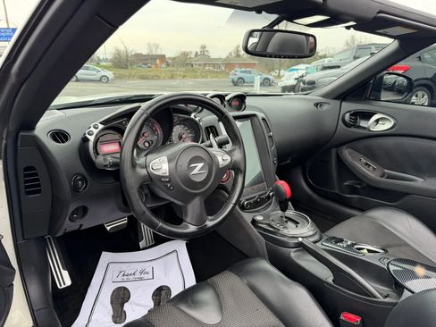 Used 2014 Nissan 370Z Touring w/ Sport Package RWD image 14