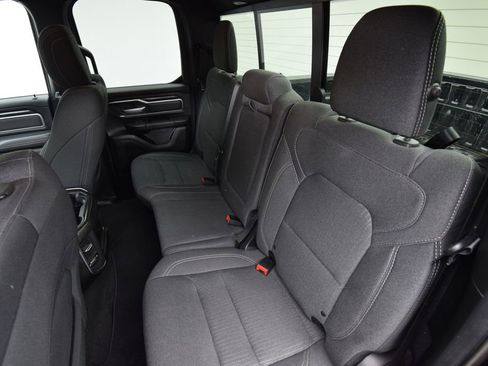 Used 2019 RAM 1500 Big Horn image 24