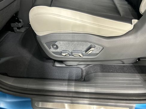 Certified 2024 Kia EV9 GT-Line AWD/4WD image 30