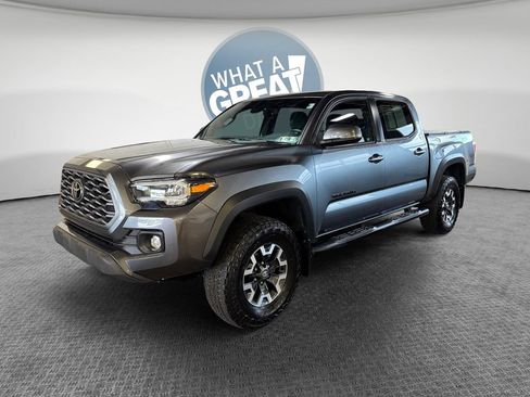 Used 2021 Toyota Tacoma TRD Off-Road w/ Technology Package AWD/4WD image 8