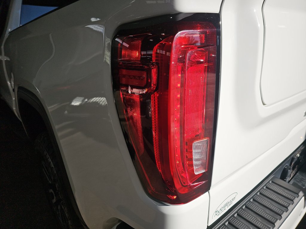 Certified 2021 GMC Sierra 1500 AT4 w/ AT4 Value Package AWD/4WD image 37