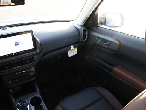 New 2025 Ford Bronco Sport Outer Banks w/ Outer Banks Tech Package+ AWD/4WD image 13