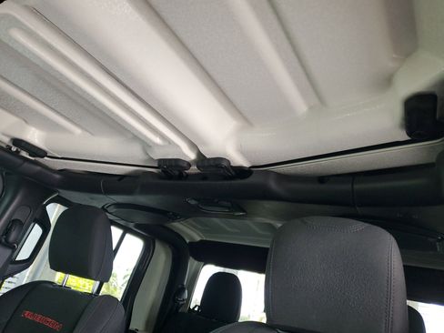 Used 2021 Jeep Gladiator Rubicon w/ Safety Group AWD/4WD image 21