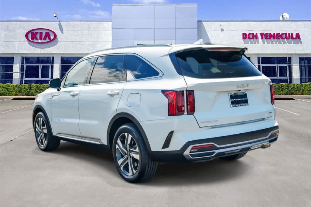 Certified 2024 Kia Sorento EX AWD/4WD image 2