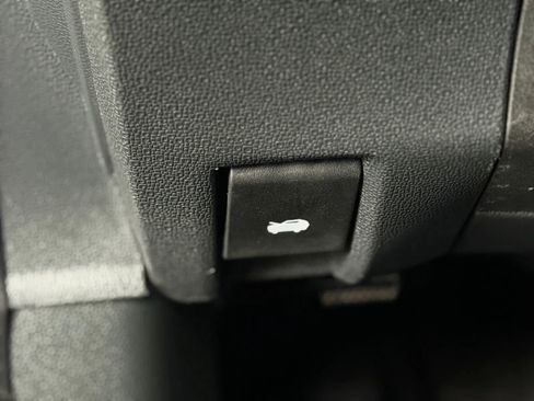 Used 2021 Ford EcoSport SE w/ SE Convenience Package image 27