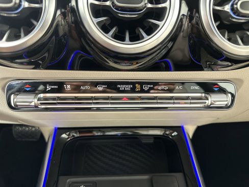 Used 2025 Mercedes-Benz GLA 250 4MATIC image 18