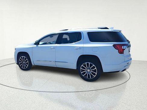 Used 2023 GMC Acadia Denali image 6
