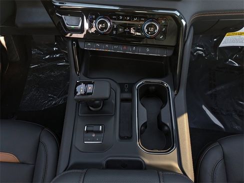 New 2026 GMC Sierra 1500 AT4 w/ AT4 Premium Package image 21