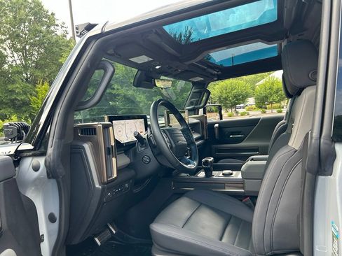 Used 2025 GMC Hummer EV 3X w/ Extreme Off-Road Package AWD/4WD image 46