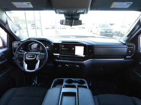 Used 2024 GMC Sierra 1500 Elevation image 31