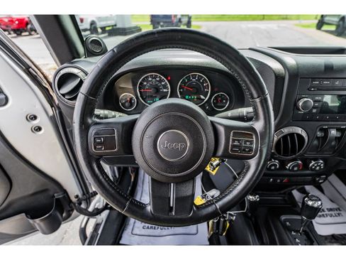 Used 2011 Jeep Wrangler Sport AWD/4WD image 9