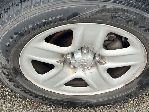 Used 2011 Toyota RAV4 2WD w/ Base L4 Extra Value Pkg image 11