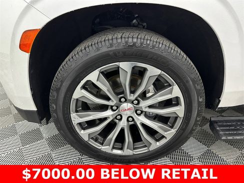 Used 2021 GMC Yukon XL Denali w/ Denali Premium Package image 13