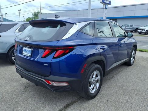 Used 2023 Hyundai Tucson SE AWD/4WD image 3