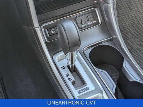 Used 2022 Subaru Ascent Premium w/ Convenience Package AWD/4WD image 26