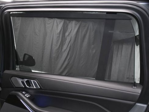 Used 2024 BMW X7 xDrive40i image 14